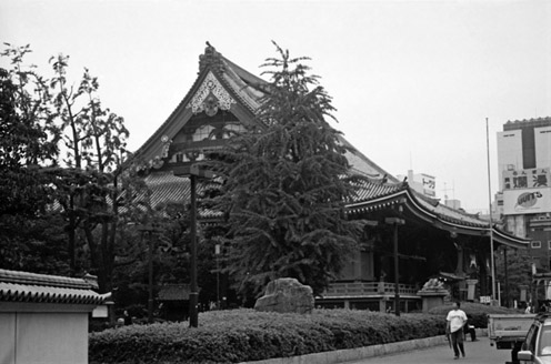 Senso-ji surroundings