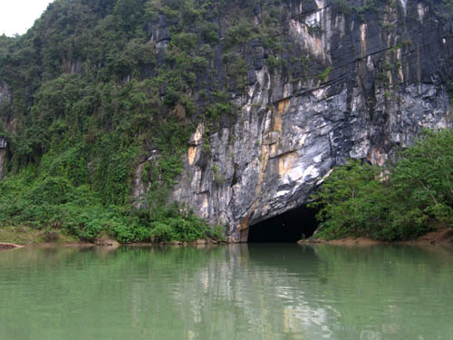 Phong Nha Cave