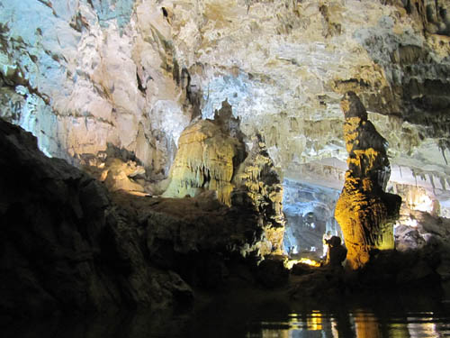 Phong Nha Cave