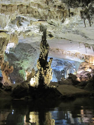 Phong Nha Cave