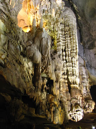 Phong Nha Cave