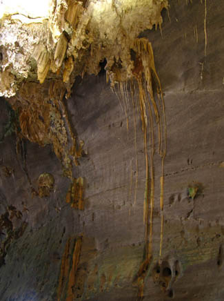 Tien Son Cave